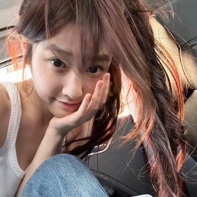 驼背人与舞女